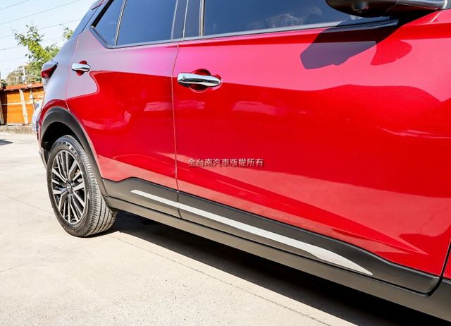 小改款✓旗艦版✓一手車✓只跑1.8萬✓原鈑件✓ACC✓AEB✓車道偏離✓盲點✓恆溫✓iKEY✓原廠保養✓  第8張相片