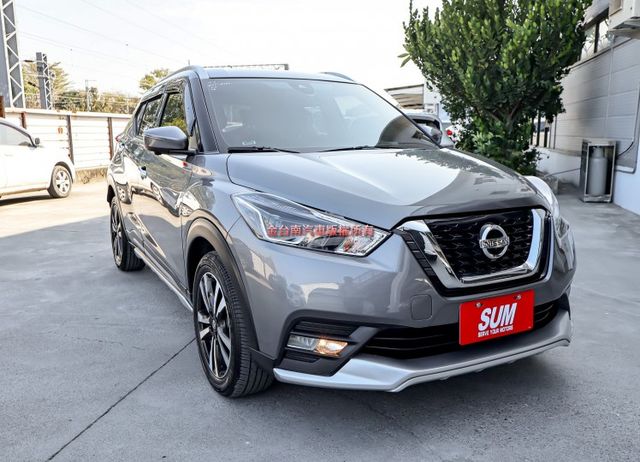 智行旗艦版✓一手車✓只跑5.1萬✓AEB✓盲點✓環景✓iKEY✓恆溫✓LED頭燈✓車頂行李架✓里程保證✓可全貸!  第5張相片