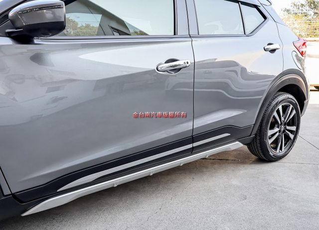 智行旗艦版✓一手車✓只跑5.1萬✓AEB✓盲點✓環景✓iKEY✓恆溫✓LED頭燈✓車頂行李架✓里程保證✓可全貸!  第9張相片