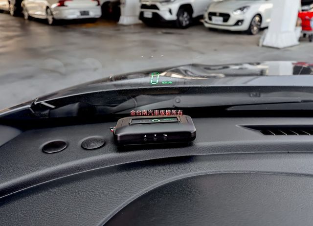 智行旗艦版✓一手車✓只跑5.1萬✓AEB✓盲點✓環景✓iKEY✓恆溫✓LED頭燈✓車頂行李架✓里程保證✓可全貸!  第16張相片