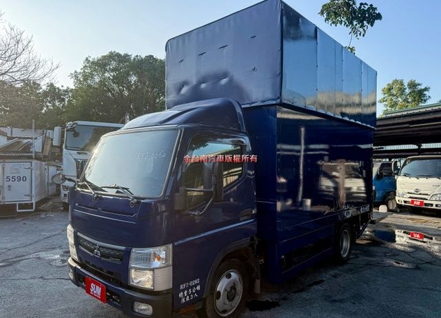 硬式油壓升降車棚✓內高270cm✓最低183cm✓11.5呎✓雙芯尾門✓只跑3萬✓原鈑件✓附全額發票!  第4張相片