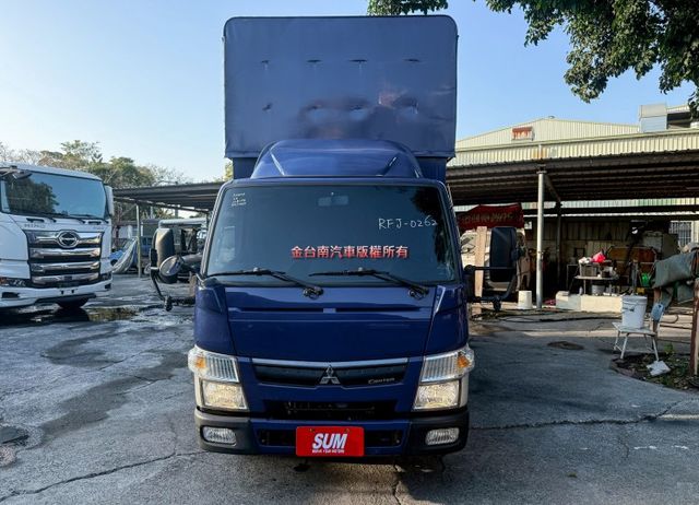 硬式油壓升降車棚✓內高270cm✓最低183cm✓11.5呎✓雙芯尾門✓只跑3萬✓原鈑件✓附全額發票!  第5張相片