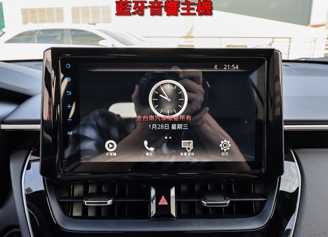 豪華版✓一手車✓只跑4萬✓全車原板件✓原廠保養✓原廠保固中✓LV2安全輔助✓倒車顯影✓恆溫✓可全貸✓不用殺價就很便宜✓  第16張相片