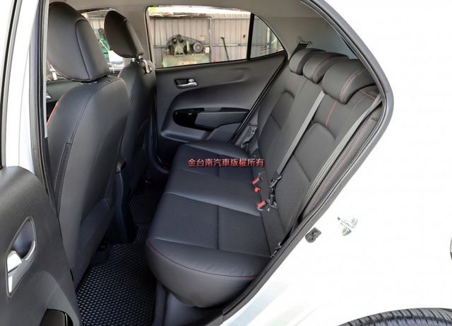 GT-Line✓一手車✓只跑2萬✓原鈑件✓定速✓AEB✓iKEY✓恆溫✓七安✓里程保證✓可全貸✓  第10張相片