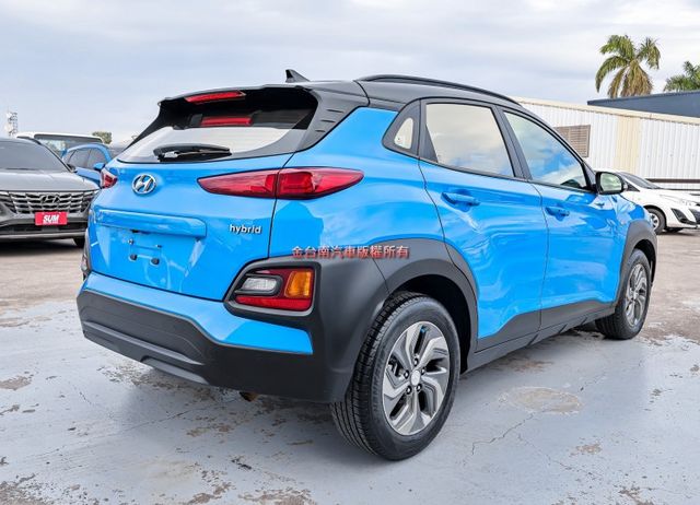 油電頂級版✓只跑3.9萬✓全車原板件✓ACC✓AEB✓車道維持✓車載系統✓倒車顯影✓可全貸✓不用殺價就很便宜✓  第3張相片