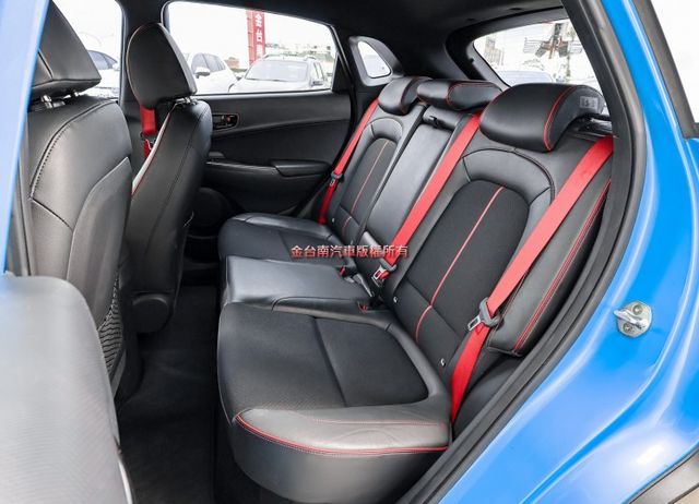 油電頂級版✓只跑3.9萬✓全車原板件✓ACC✓AEB✓車道維持✓車載系統✓倒車顯影✓可全貸✓不用殺價就很便宜✓  第9張相片