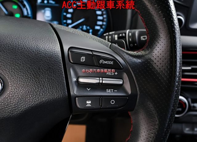 油電頂級版✓只跑3.9萬✓全車原板件✓ACC✓AEB✓車道維持✓車載系統✓倒車顯影✓可全貸✓不用殺價就很便宜✓  第12張相片