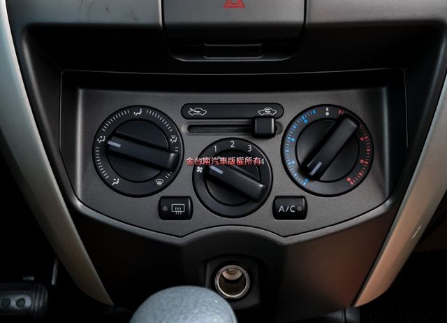 行家皮椅版✓一手車✓原廠保養✓車況超好✓ABS✓雙安✓代步通勤好選擇✓可全貸✓不用殺價就很便宜✓  第15張相片