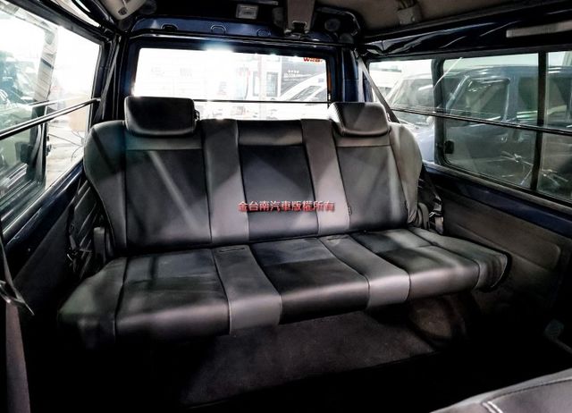 23年式 11月出廠 廂式 自排 一手車 原鈑件 定速 盲點 ABS 循跡防滑 里程保證 附全額發票!  第9張相片