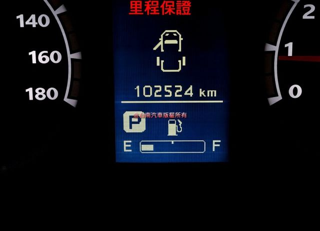 23年式 11月出廠 廂式 自排 一手車 原鈑件 定速 盲點 ABS 循跡防滑 里程保證 附全額發票!  第11張相片