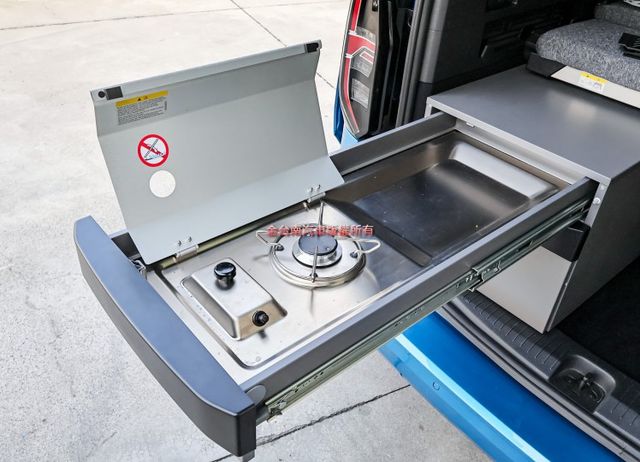 California原廠露營車✓加裝車頂帳✓一手只跑3.7萬✓ACC✓AEB✓車道維持✓車載系統✓全車原板件✓四輪全新胎  第11張相片