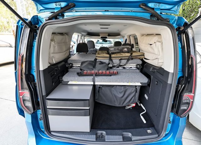 California原廠露營車✓加裝車頂帳✓一手只跑3.7萬✓ACC✓AEB✓車道維持✓車載系統✓全車原板件✓四輪全新胎  第12張相片