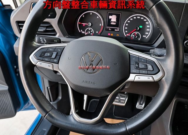 California原廠露營車✓加裝車頂帳✓一手只跑3.7萬✓ACC✓AEB✓車道維持✓車載系統✓全車原板件✓四輪全新胎  第13張相片