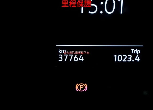 California原廠露營車✓加裝車頂帳✓一手只跑3.7萬✓ACC✓AEB✓車道維持✓車載系統✓全車原板件✓四輪全新胎  第15張相片