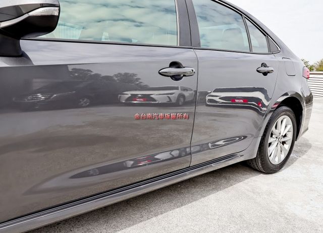 豪華版✓一手車✓只跑2.6萬✓原鈑件✓ACC✓AEB✓車道維持✓恆溫✓倒車顯影✓九安✓原廠保固中✓  第7張相片