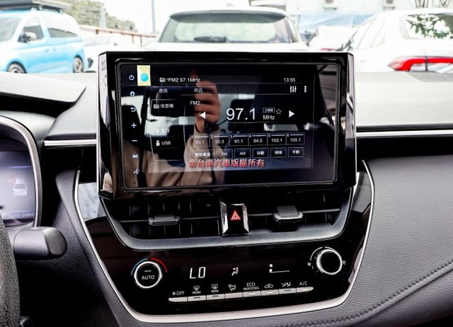 豪華版✓一手車✓只跑2.6萬✓原鈑件✓ACC✓AEB✓車道維持✓恆溫✓倒車顯影✓九安✓原廠保固中✓  第15張相片