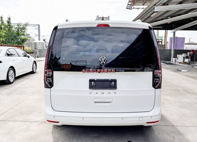 10月領牌✓一手車✓只跑6千✓全車原鈑件✓ACC✓AEB✓車道維持✓LED頭燈✓雙區恆溫✓原廠保養✓  第3張相片