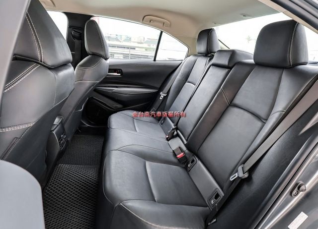 國民神車✓豪華版✓一手只跑6萬✓原廠保固中✓ACC✓AEB✓車道維持✓恆溫✓全車九安✓可全貸✓不用殺價就很便宜✓  第10張相片