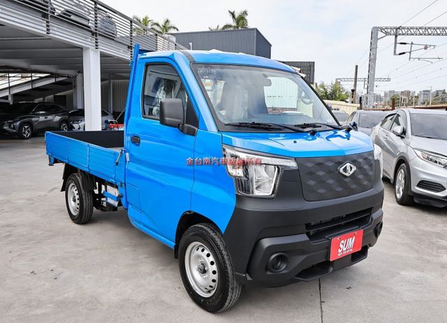 不二價✓全新領牌車✓最夯貨車✓自排✓定速✓雙安✓循跡防滑✓ABS✓附全額發票✓可全貸✓  第4張相片