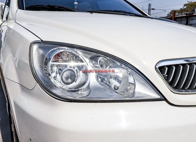 七人座✓只跑8.9萬✓一年只跑四千多✓全車原板件✓天窗✓恆溫✓ABS✓雙安✓不用殺價就很便宜✓  第7張相片