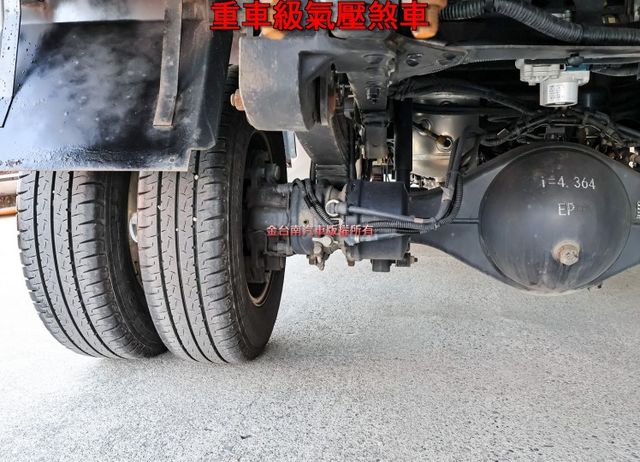 長軸14尺✓自手排✓一手只跑2.6萬✓原廠保養✓全車原板件✓車道偏離✓自動煞車✓氣壓煞車✓視野輔助✓附全額發票✓可全貸✓  第8張相片