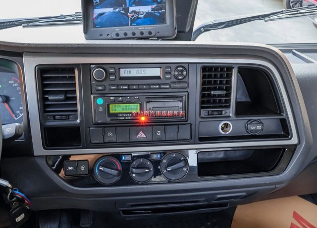 長軸14尺✓自手排✓一手只跑2.6萬✓原廠保養✓全車原板件✓車道偏離✓自動煞車✓氣壓煞車✓視野輔助✓附全額發票✓可全貸✓  第15張相片