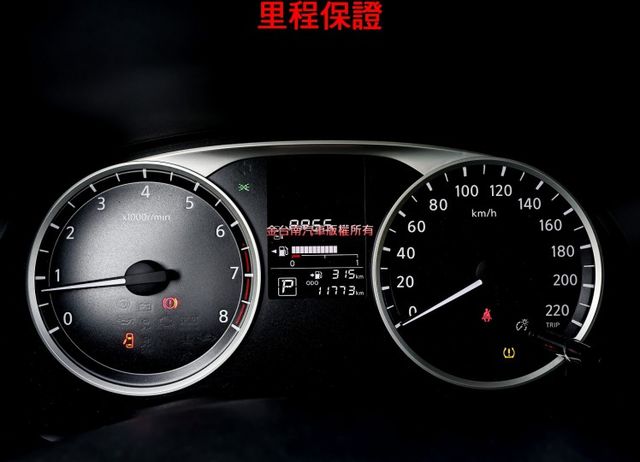 一手✓只跑1.1萬✓全車原鈑件✓循跡防滑✓ABS✓衛星導航✓抬頭顯示器✓原廠保養✓里程保證✓可全貸✓  第12張相片