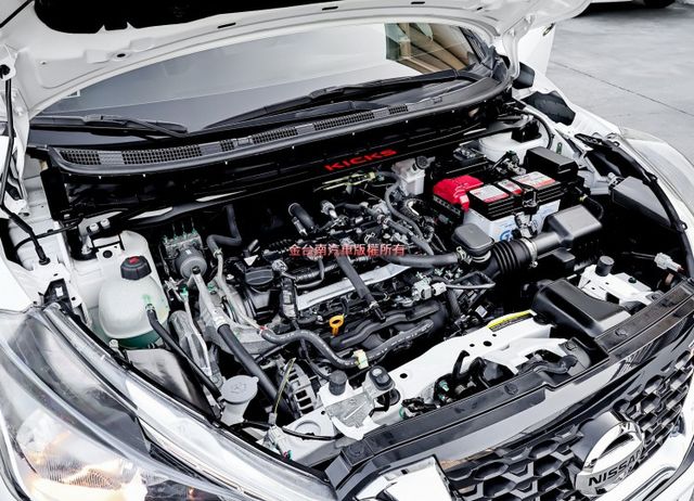 一手✓只跑1.1萬✓全車原鈑件✓循跡防滑✓ABS✓衛星導航✓抬頭顯示器✓原廠保養✓里程保證✓可全貸✓  第19張相片