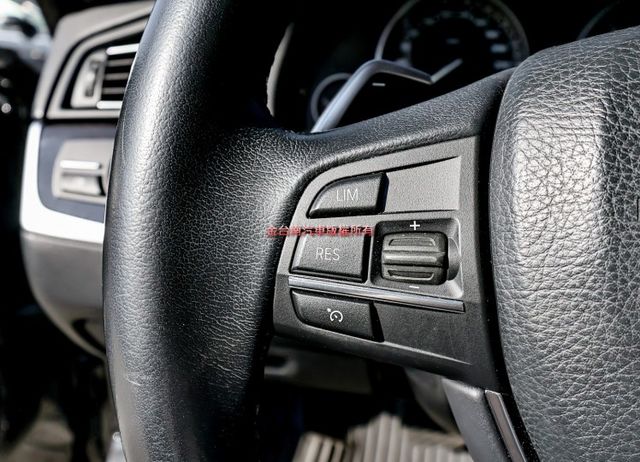 520D✓柴油✓總代理✓少跑里程保證✓全車原鈑件✓雙電動椅✓雙區恆溫✓換檔快撥✓iKEY✓可全貸✓不用殺價就很便宜✓  第6張相片