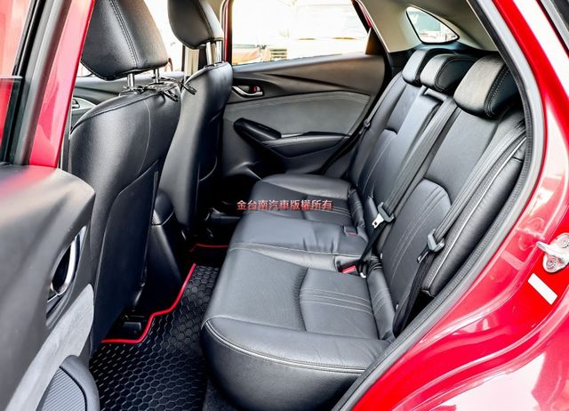 最高旗艦羨定版✓記憶椅✓只跑3.6萬✓原鈑件✓LV2✓環景✓衛星導航✓環景✓盲點✓iKEY✓18吋鋁圈✓  第10張相片