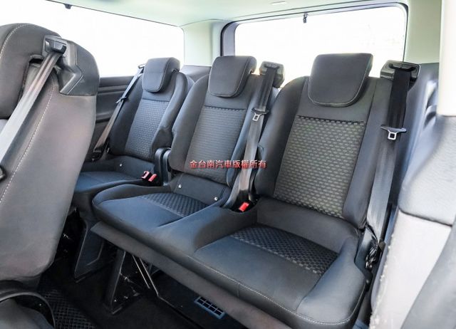 八人座尊爵型✓22年式12月領牌✓一手只跑3.8萬✓全車原板件✓ACC✓AEB✓車道偏離✓倒車顯影✓可全貸✓  第10張相片