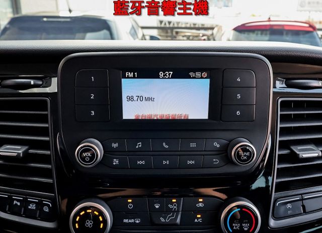 八人座尊爵型✓22年式12月領牌✓一手只跑3.8萬✓全車原板件✓ACC✓AEB✓車道偏離✓倒車顯影✓可全貸✓  第16張相片