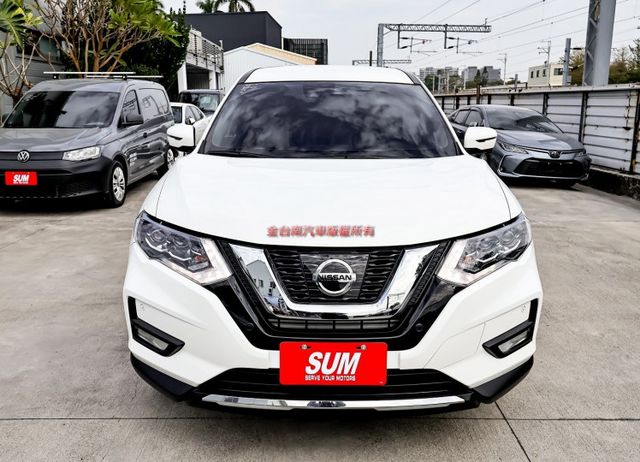 一手車 只跑2.5萬 全車原鈑件 ACC AEB 車道維持 盲點 衛星導航 環景 iKEY 雙區恆溫 原廠保養!  第5張相片