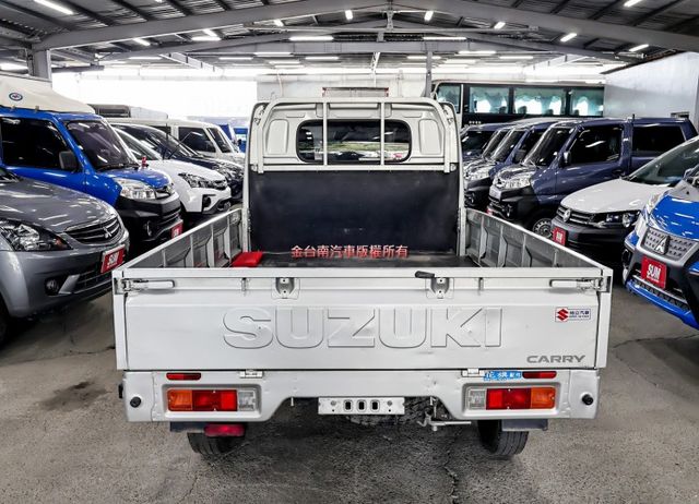 框式 只跑6.3萬 全車原鈑件 ABS TCS 雙安 附全額發票 可全貸!  第3張相片