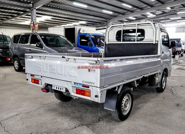 框式 只跑6.3萬 全車原鈑件 ABS TCS 雙安 附全額發票 可全貸!  第4張相片