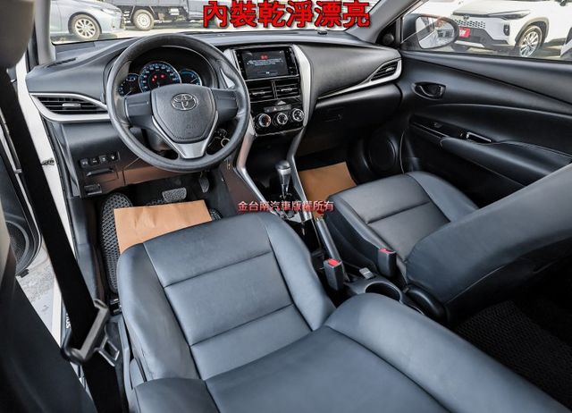 經典影音特仕版✓只跑4.3萬✓里程保證✓倒車顯影✓原廠NAVI✓前後雙雷達✓TCS✓可全貸✓不用殺價就很便宜✓  第12張相片