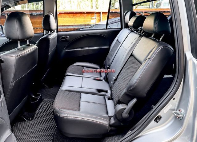 一手車 只跑4.9萬 全車原鈑件 循跡防滑 倒車顯影 ABS 雙安 里程保證 附全額發票 可全貸!  第11張相片