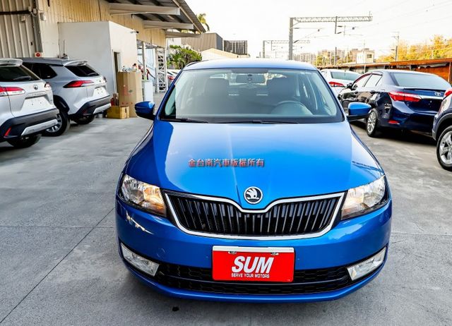 五門斜背 原廠保養 只跑5.8萬 一年只跑5800km 循跡防滑 ABS 六安 里程保證 可全貸!  第4張相片