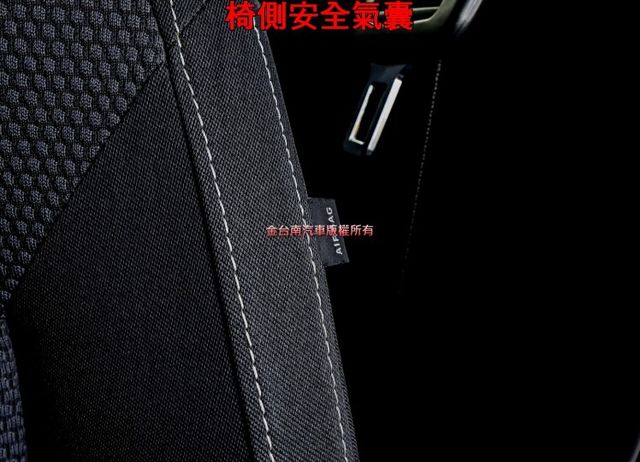 五門斜背 原廠保養 只跑5.8萬 一年只跑5800km 循跡防滑 ABS 六安 里程保證 可全貸!  第17張相片