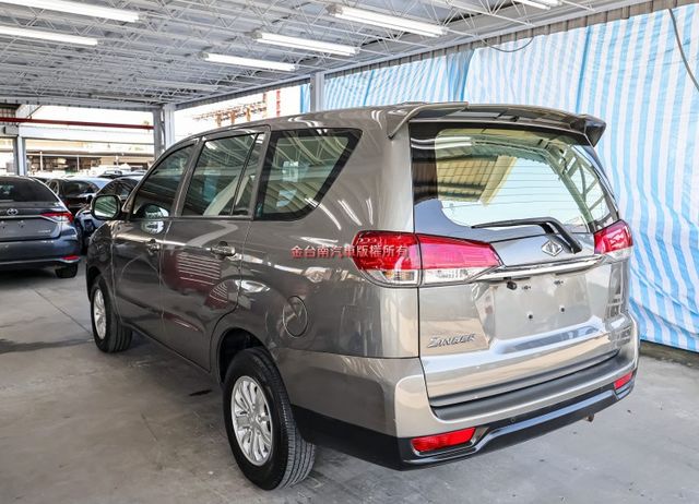 精緻型✓一手只跑1.6萬✓全車原板件如新✓中冷✓定速✓倒車顯影✓TCS✓雙安✓可全貸✓不用殺價就很便宜✓  第2張相片