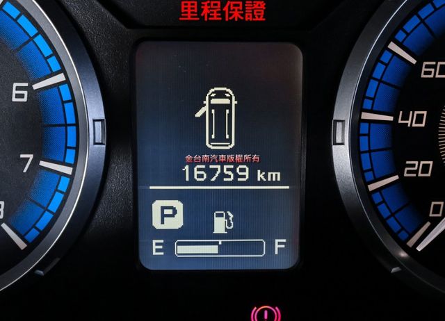 精緻型✓一手只跑1.6萬✓全車原板件如新✓中冷✓定速✓倒車顯影✓TCS✓雙安✓可全貸✓不用殺價就很便宜✓  第19張相片