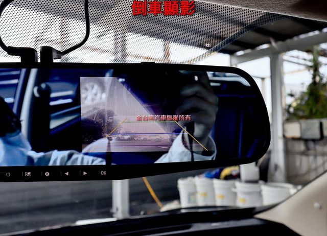 四輪剛換全新胎✓旗艦版✓一手✓iKEY✓盲點✓恆溫✓抬頭顯示器✓中控螢幕✓收折後視鏡✓里程保證✓可全貸✓  第15張相片