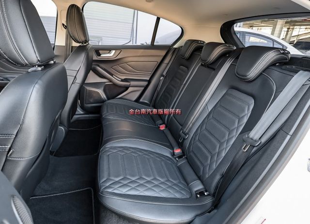 ACTIVE✓25年8月領牌✓一手只跑3千✓全車原板件✓根本新車✓電動椅✓B&O音響✓HUD✓LV2✓車載系統✓可全貸✓  第9張相片