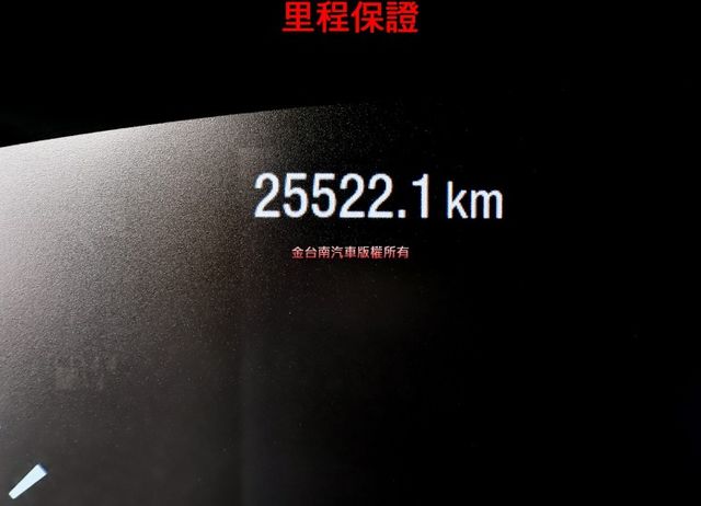22年式✓12月出廠✓小改款✓一手車✓只跑2.5萬✓原鈑件✓電動椅✓ACC✓AEB✓車道偏離✓衛星導航✓車載系統✓  第14張相片