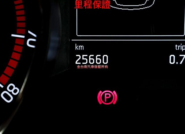1.2渦輪頂級版✓一手只跑2.5萬✓原廠保養✓車況超好✓iKEY✓全車六安✓TCS✓定速✓倒車顯影✓可全貸✓  第12張相片