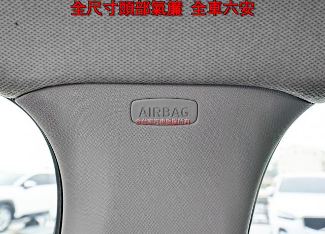 1.2渦輪頂級版✓一手只跑2.5萬✓原廠保養✓車況超好✓iKEY✓全車六安✓TCS✓定速✓倒車顯影✓可全貸✓  第17張相片