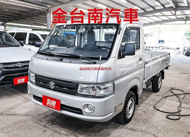 原廠試乘車✓原裝進口✓24/10領牌✓只跑4百✓全車原板件✓原廠保固中✓ABS✓TCS✓雙安✓不用殺價就很便宜✓  第1張相片