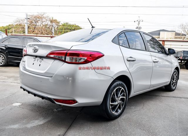 全車九安✓經典版✓TCS✓藍牙音響✓鋁圈✓代步好選擇✓少跑里程保證✓車況超好✓可全貸✓不用殺價就很便宜✓  第4張相片