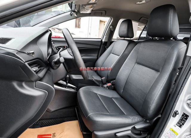 全車九安✓經典版✓TCS✓藍牙音響✓鋁圈✓代步好選擇✓少跑里程保證✓車況超好✓可全貸✓不用殺價就很便宜✓  第11張相片