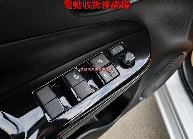 全車九安✓經典版✓TCS✓藍牙音響✓鋁圈✓代步好選擇✓少跑里程保證✓車況超好✓可全貸✓不用殺價就很便宜✓  第13張相片